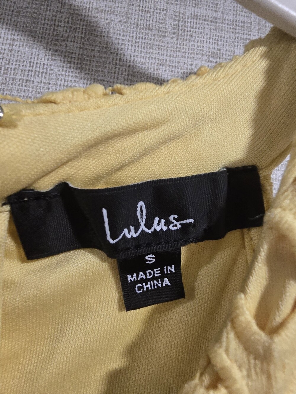 Lulus Yellow Floral Lace Halter Midi Dress Size Small Crochet Lace Fit & Flare - Picture 8 of 9